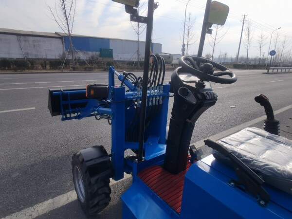 Compact and Powerful Mini Loader Busy at Both Ends